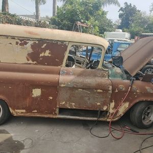 Meet your Posher, Juan